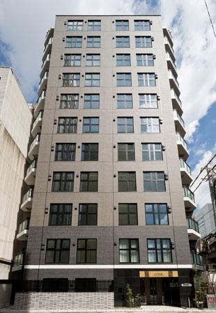 Local appearance photo.  [2013, Imposing completion of the APA series] Chic look of color a profound sense of