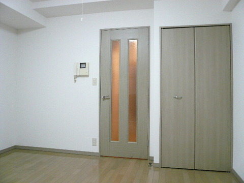 Living and room. Western-style about 7.8 Pledge, Closet there