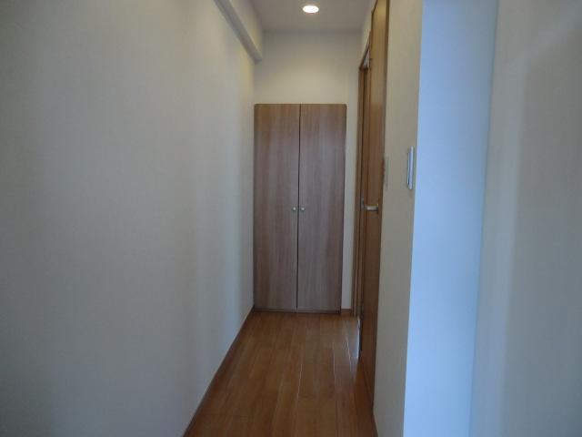 Entrance. Local (January 2014) Shooting