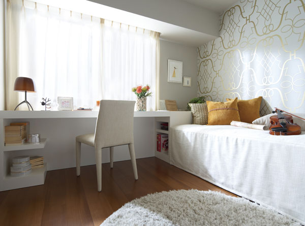 Interior.  [Western-style 2] Hiroyaka Western room to produce a respective time family.