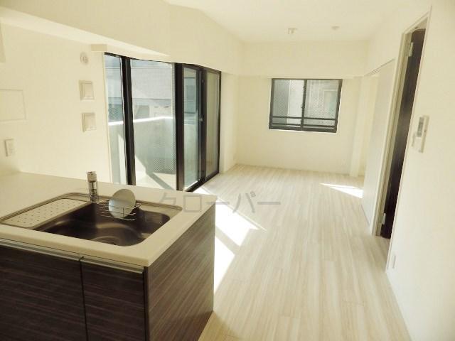 Local appearance photo. LDK