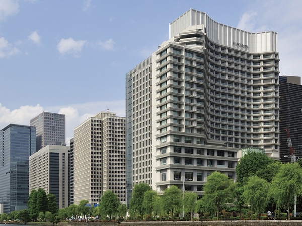 A 5-minute walk "Otemachi" (Station)