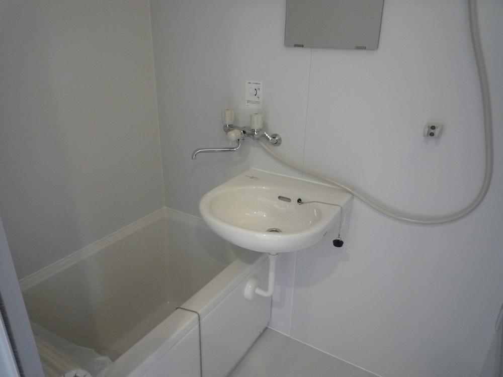 Bathroom. Indoor (January 2014) Shooting