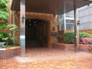 Entrance. Local (11 May 2013) Shooting