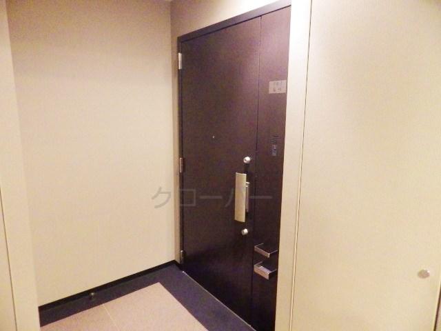 Other common areas. The room from the front door