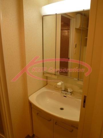 Washroom. Independent wash basin