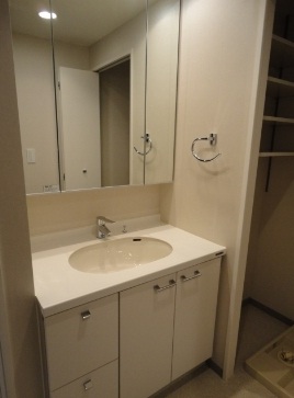 Washroom. Powder Room