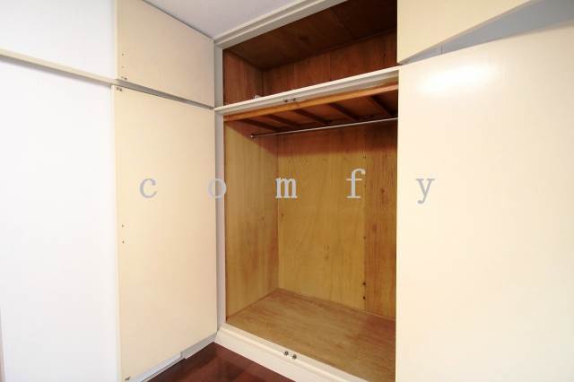 Receipt. Closet with depth