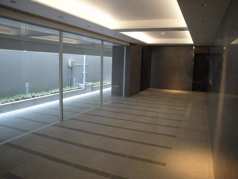 Entrance. Entrance hall