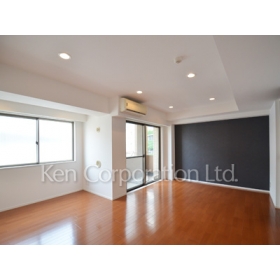 Living and room. Shoot the same type the third floor of the room. Specifications may be different.