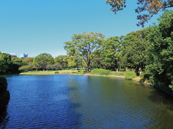 Surrounding environment. Kitanomaru Park (about 700m / A 9-minute walk)