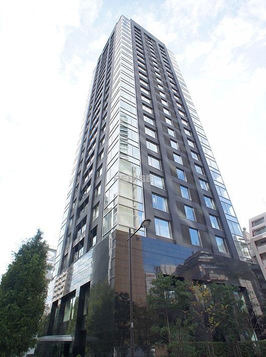 Local appearance photo. Seismic isolation Tower condominium management fee of 24-storey: 24,190 yen / Month repair reserve: 11000 yen / Month Parking: 43000 yen ~ / Month