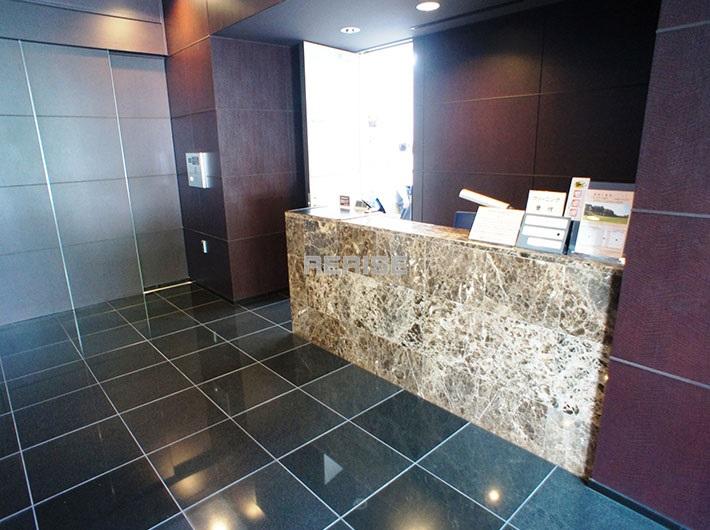 Other. ~ We propose your lifestyle ~ ◆ Concierge Service ◆ 24-hour manned management ◆ Double auto-lock system ◆ There is parking free