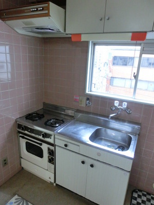 Kitchen.  ☆ Window kitchen ☆