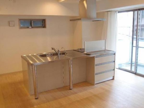 Kitchen. Stylish kitchen island