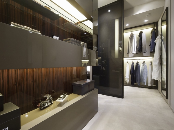 Spacious walk-in closet