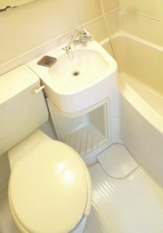 Bath. Bath (same property other room reference)