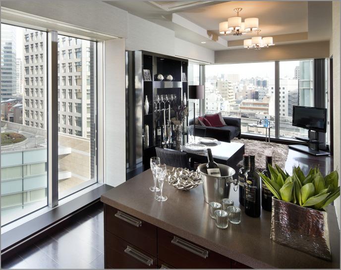 Model room photo. In addition to the various devices and attention has been subjected functionality, Living which has been subjected to space development, which also has a high-quality design ・ Dining (Model Room)