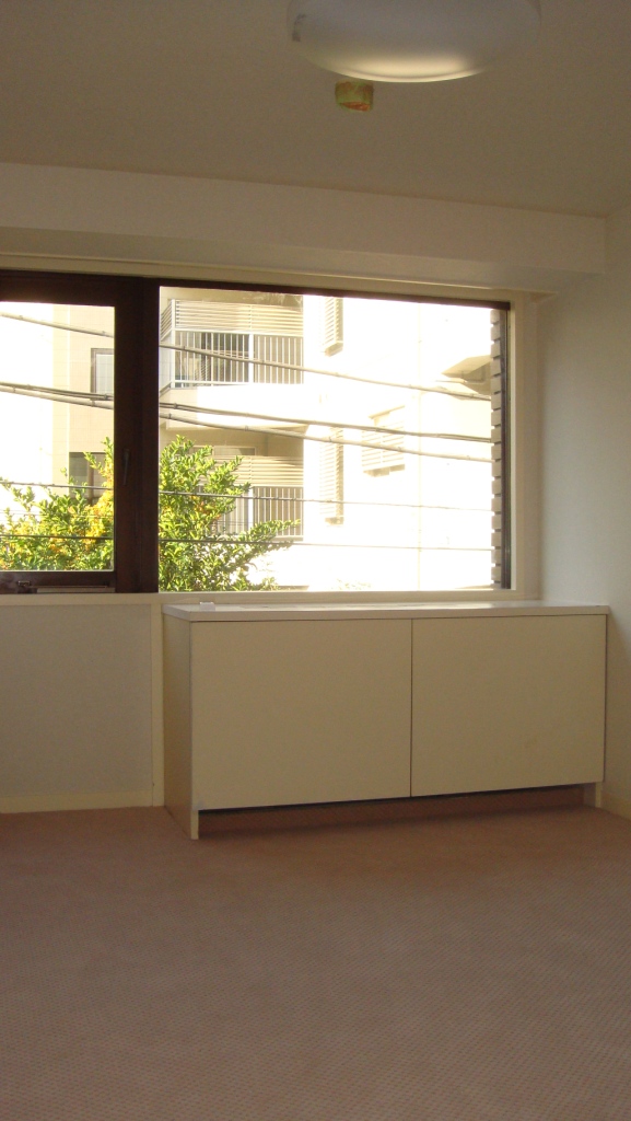 Living and room. Facing the outside from the living room.