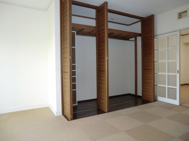 Receipt. It is housed plenty. 