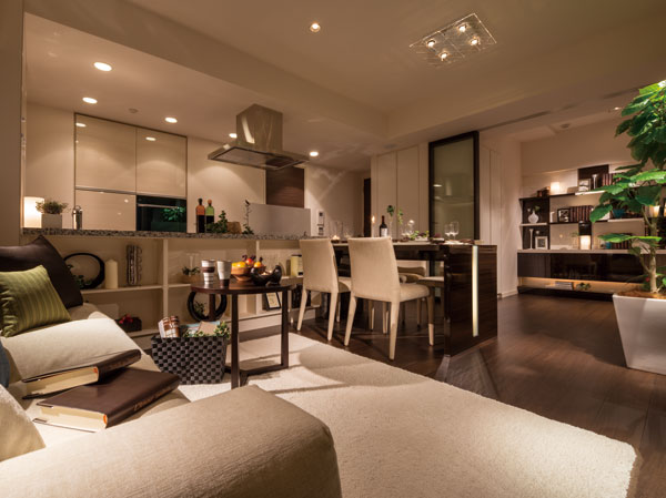 Room and equipment. Living spread is spacious and relaxed space ・ dining ・ kitchen. Fine system kitchen which employs the top plate of the natural granite sense of unity with the living is to adopt a face-to-face counter type of charm, Respond to every thought, It has realized the magnificent High spatial design. (Which was photographed Type A, Option of furniture or the like to some ※ Compensation ・ Contains the application deadline Yes. )