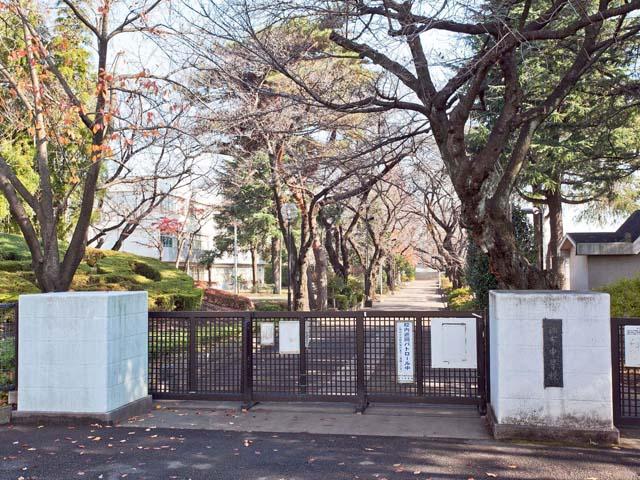 Junior high school. Chofu Municipal Chofu until junior high school 180m