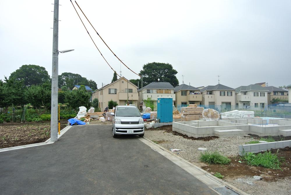 Local photos, including front road. Local (August 2013) Shooting