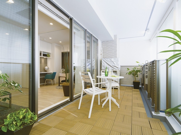 Balcony of depth up to 2.2m (core s). Or place a garden chair, You can enjoy plenty, such as ornamental plants and seasonal flowers.