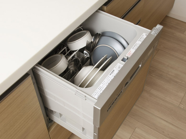 Kitchen.  [Dishwasher] Wash evenly dishes at once, Is a built-in type to reduce the time and effort of the rear clean up.