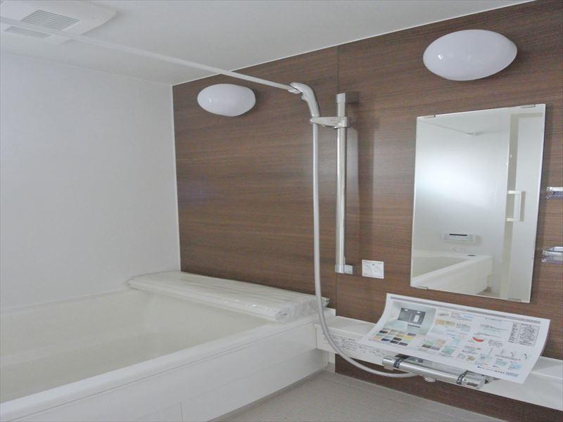 Same specifications photo (bathroom). Seller same specifications