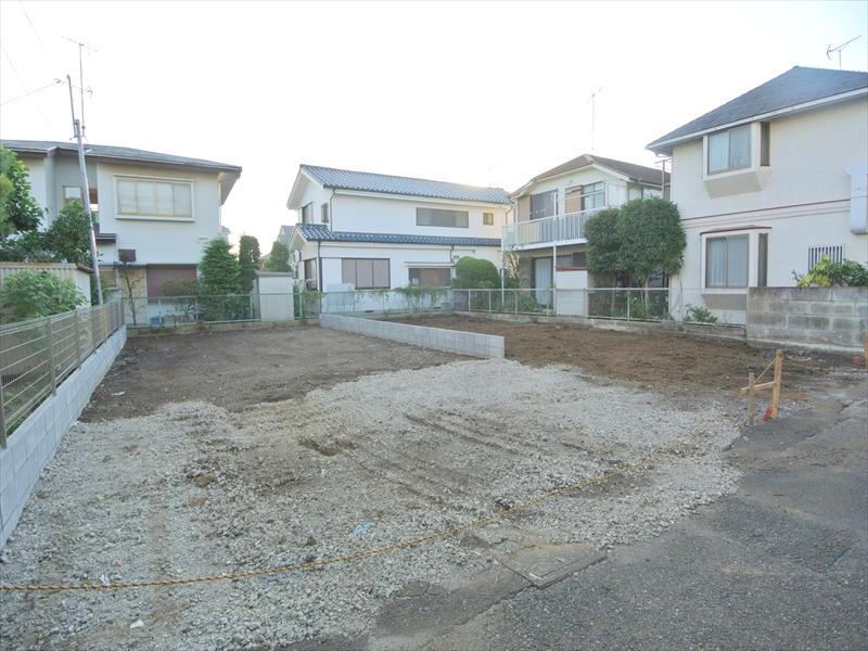 Local photos, including front road. Local (September 2013) Shooting