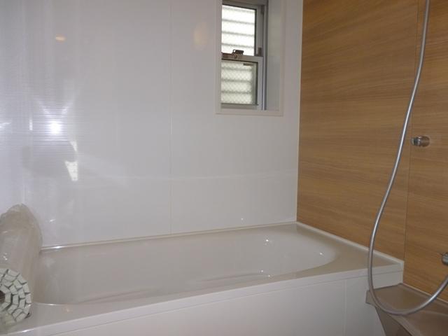 Bathroom. Indoor (December 17, 2013) Shooting