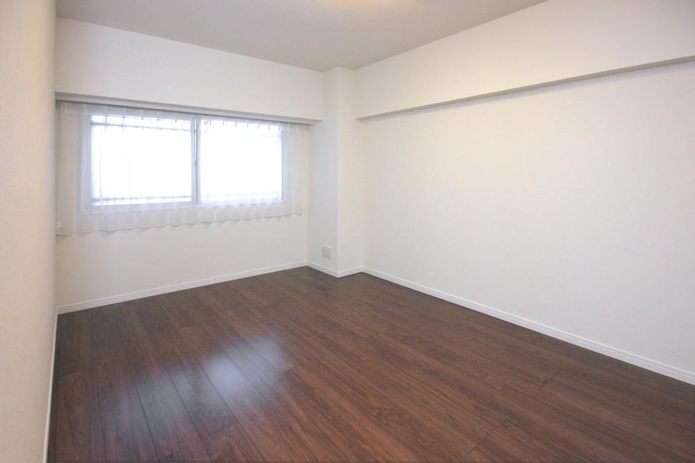 Non-living room. Western-style 1