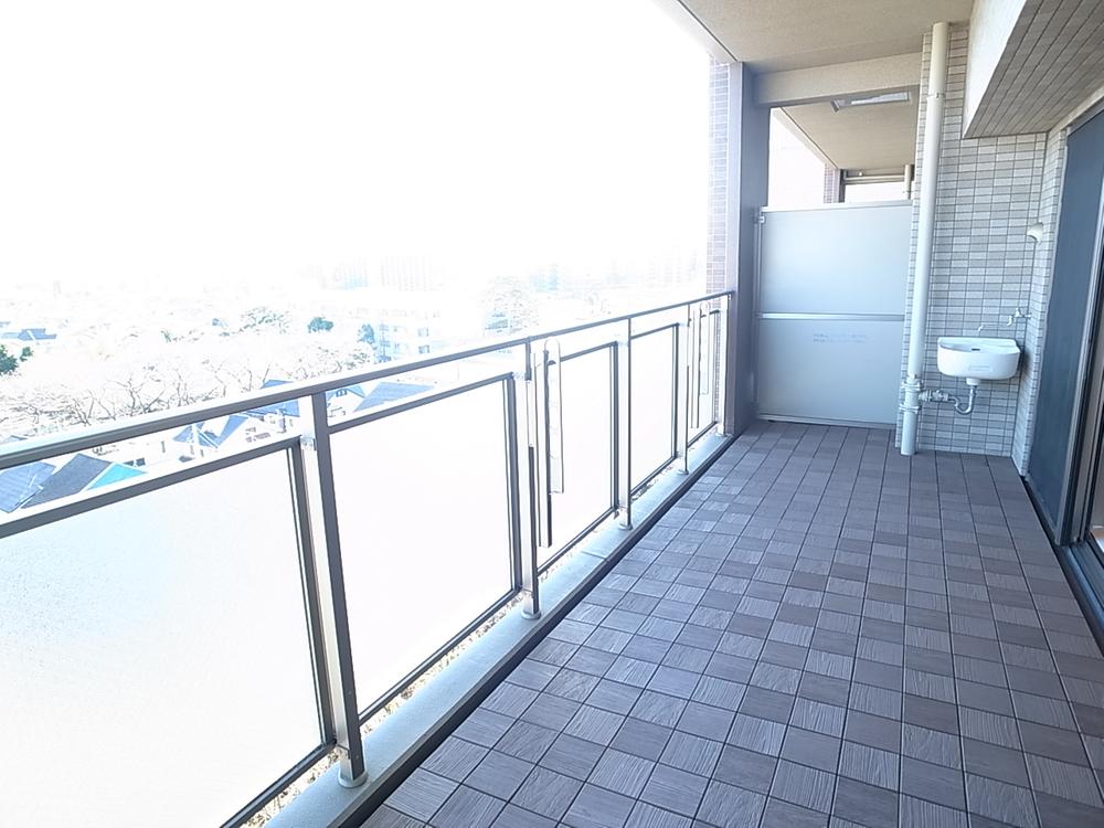 Balcony. Local (12 May 2013) Shooting