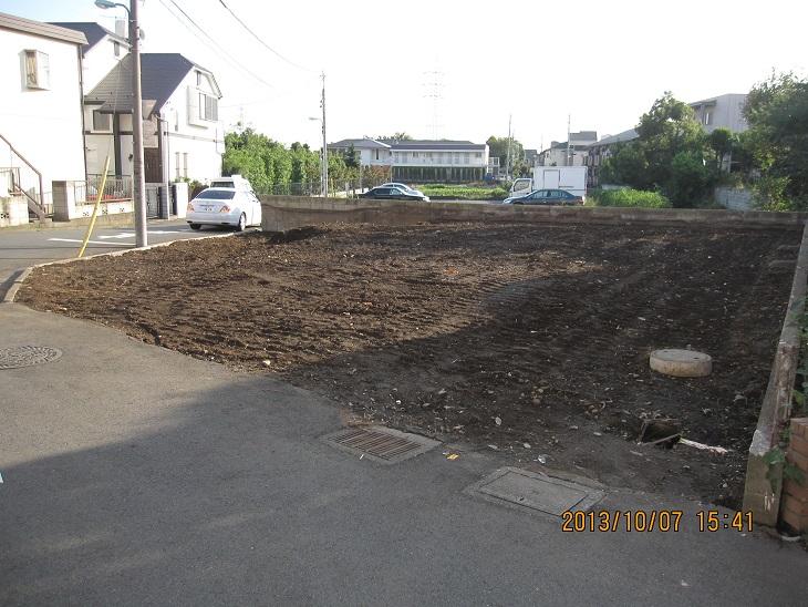 Local photos, including front road. Local (11 May 2013) Shooting