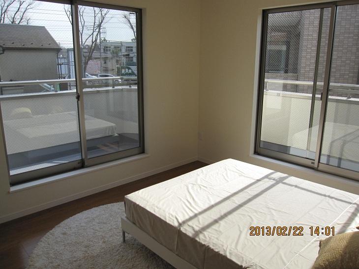 Same specifications photos (Other introspection). Same specifications