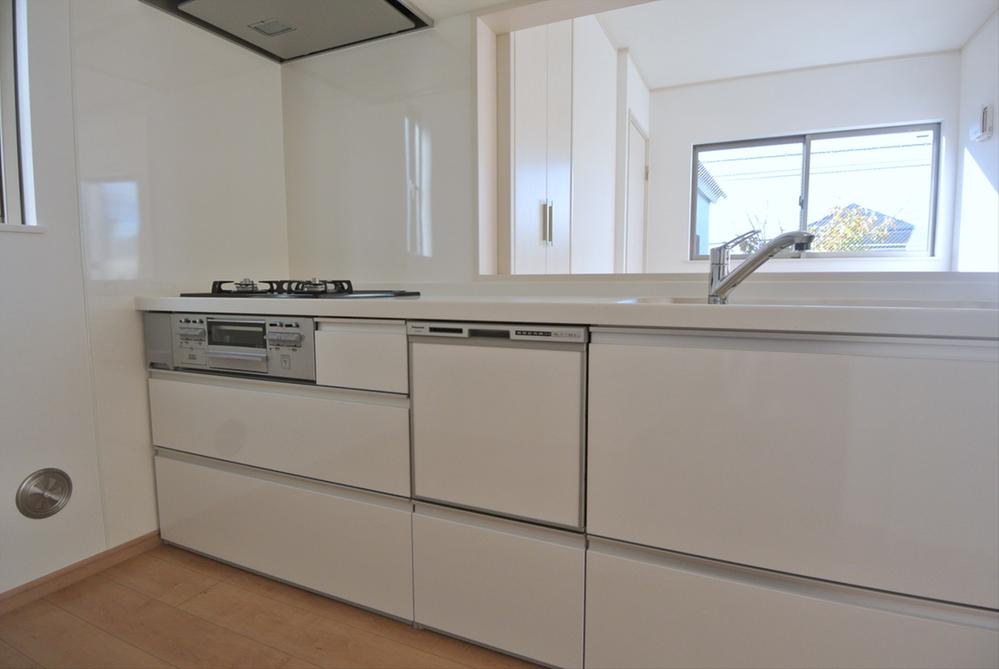 Same specifications photo (kitchen). Seller same specifications