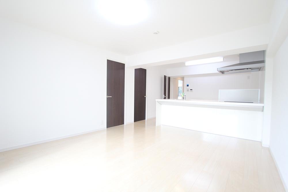 Living. The salesman which has a national qualification of FP (financial planner), It is carefully to suggestions made to the customer's point of view. Please feel free to contact us. We look forward to staff. It is OUTREACH of sincerity business.