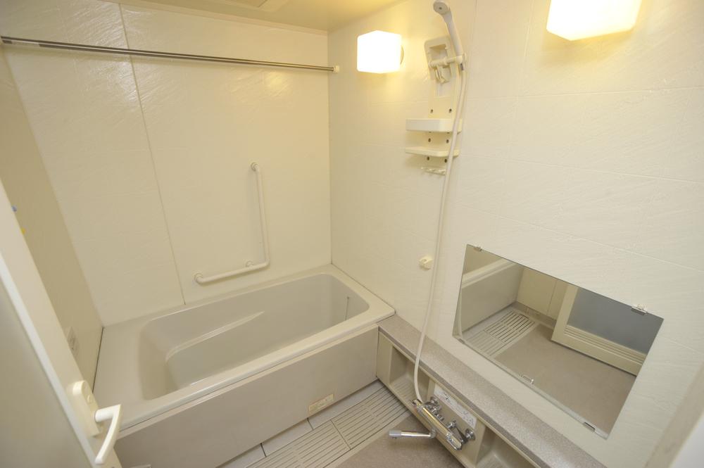 Bathroom. Bathroom (12 May 2013) Shooting