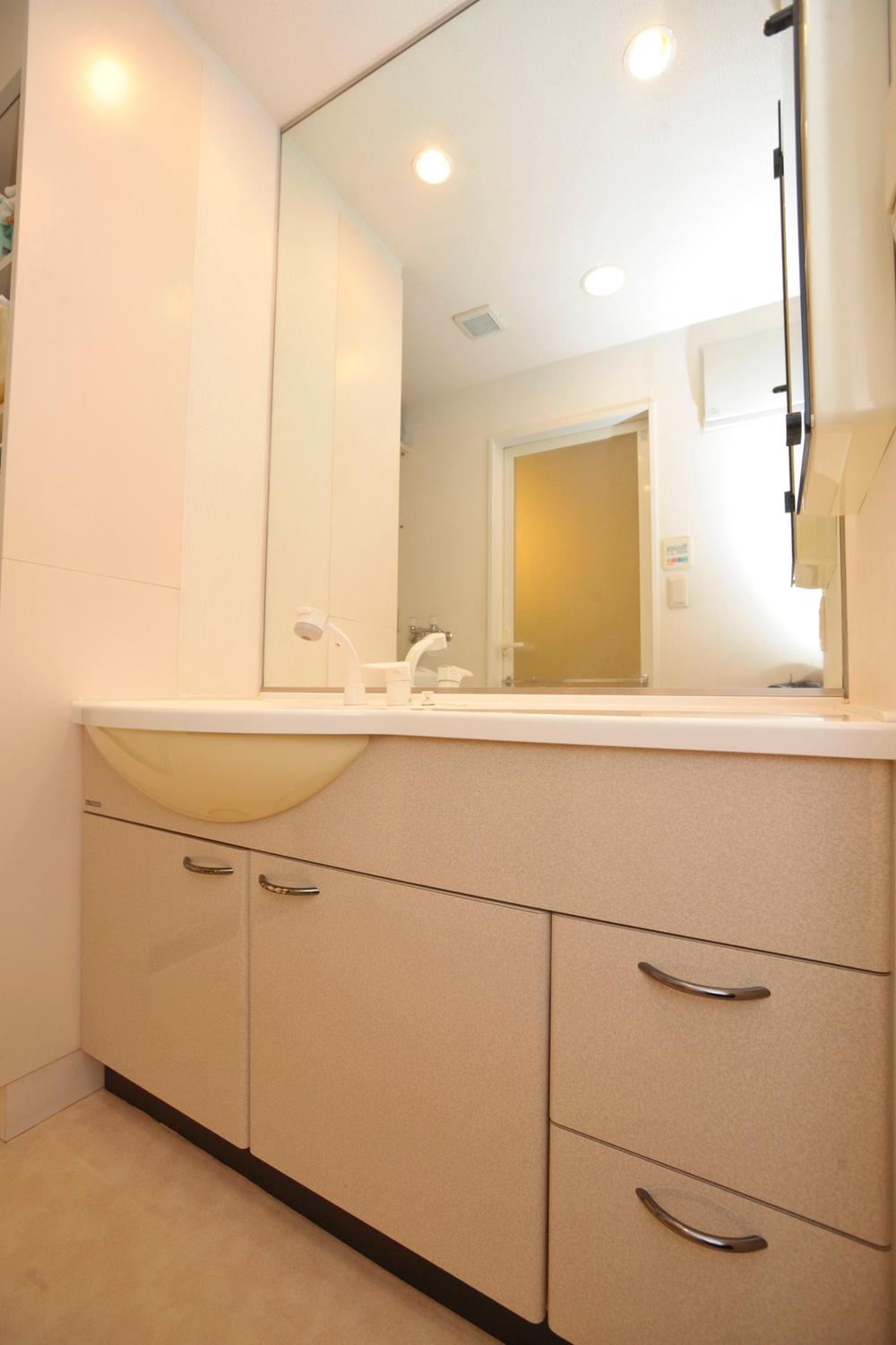 Other. Wash basin