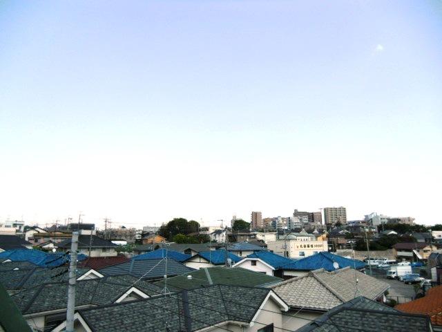 View photos from the dwelling unit. View from local (May 2013) Shooting