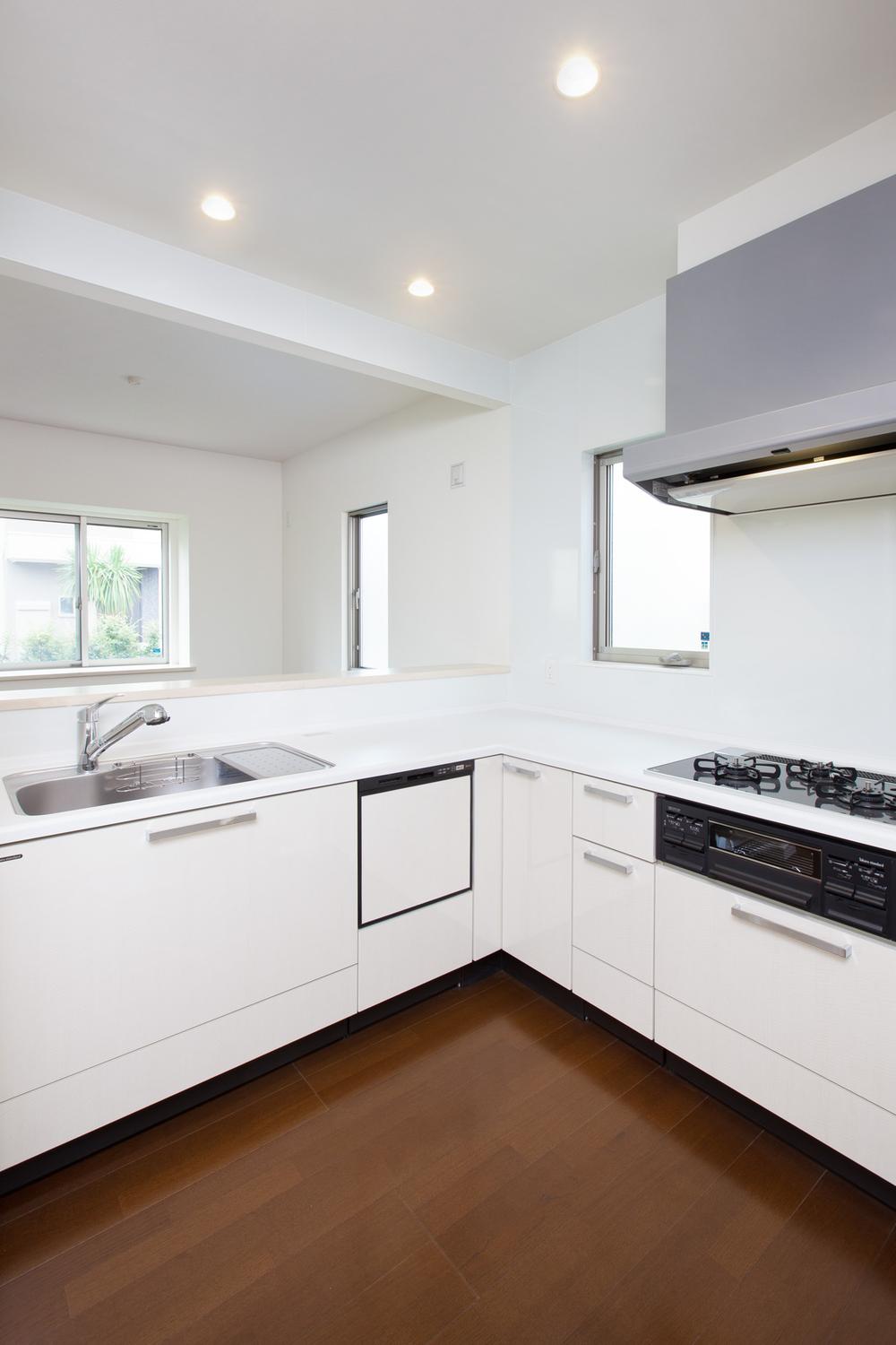 Kitchen. 36-54 Building Kitchen