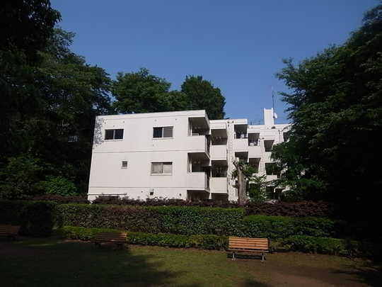 Local appearance photo