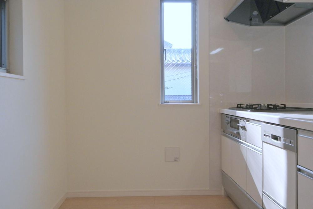 Kitchen. Selling local