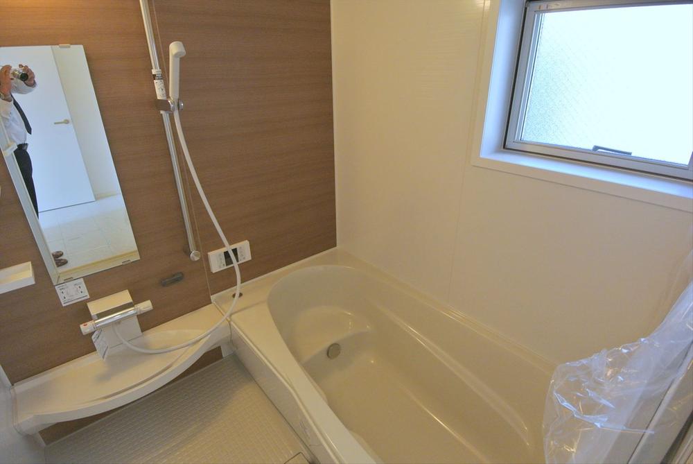 Bathroom. Selling local