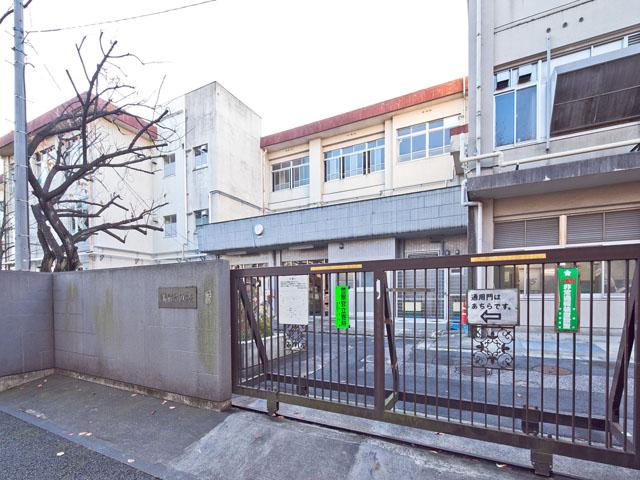 Primary school. Chofu Municipal Somechi to elementary school 247m