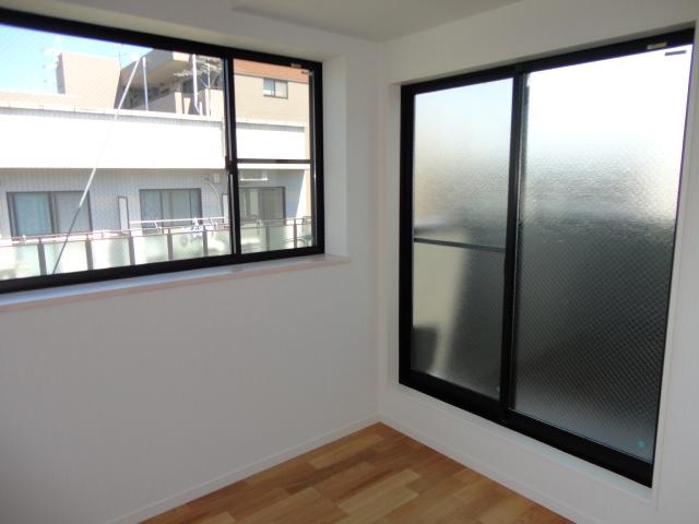 Same specifications photos (Other introspection). Example of construction!