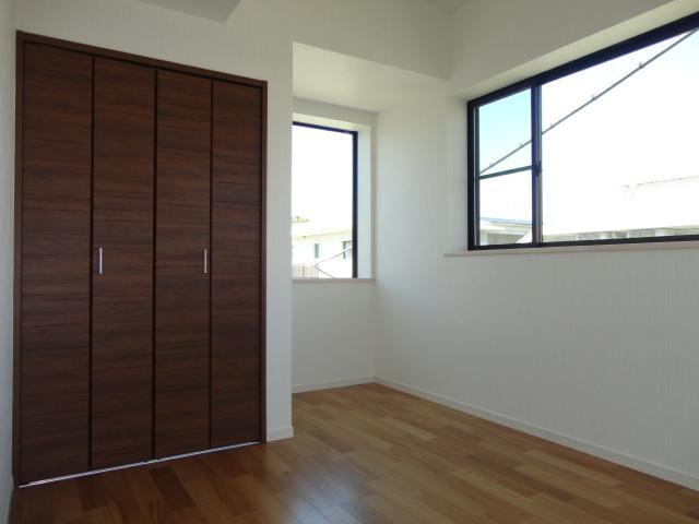 Same specifications photos (Other introspection). Example of construction!