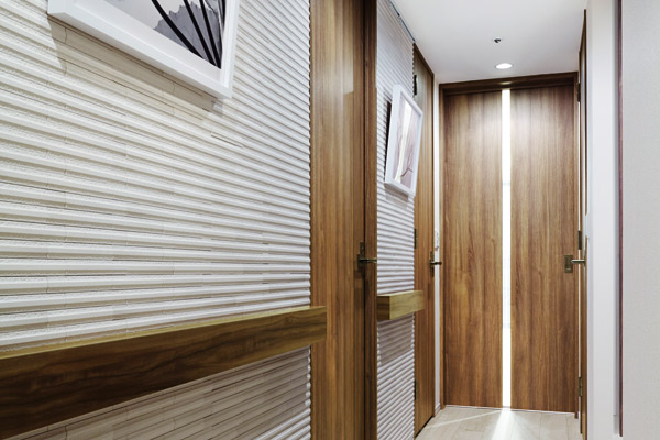 Living.  [Entrance]  ※ Indoor photo of me is what all was taken the model room A type (menu plan). Including some options. (Paid ・ Application deadline Yes)