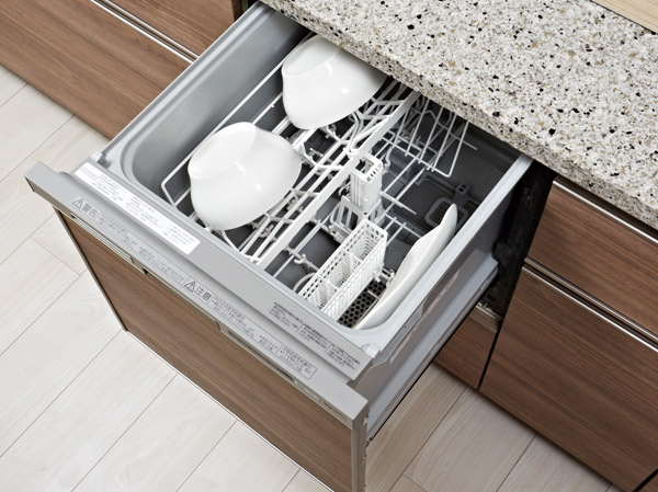 Kitchen.  [Dishwasher] A strong ally of the housework to reduce the burden of cleaning up. Effectively dropped you the dirt with warm water.